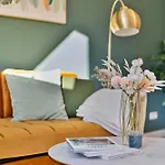 Villa Trifft Zeche By Cordis Sky Fuer Bis Zu 7 Personen 5 Minuten Zur Messe Essen Und Zum Hauptbahnhof Essen
